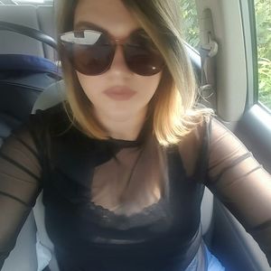 Meet your Posher, Virginia